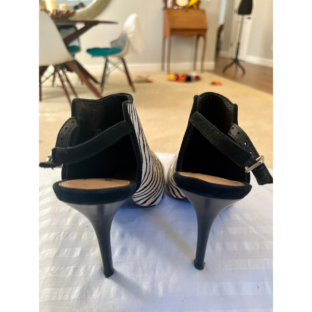 VC Signature Vince Camuto Zebra Calf Hair Slingback Shooties Heels Pumps 6.5 - Picture 3 of 12